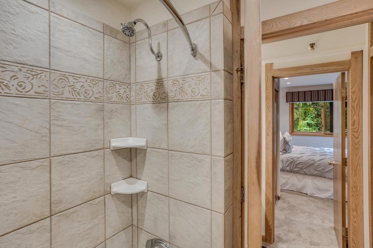 Laurelwood Condominiums 307 قرية سنوماس المظهر الخارجي الصورة